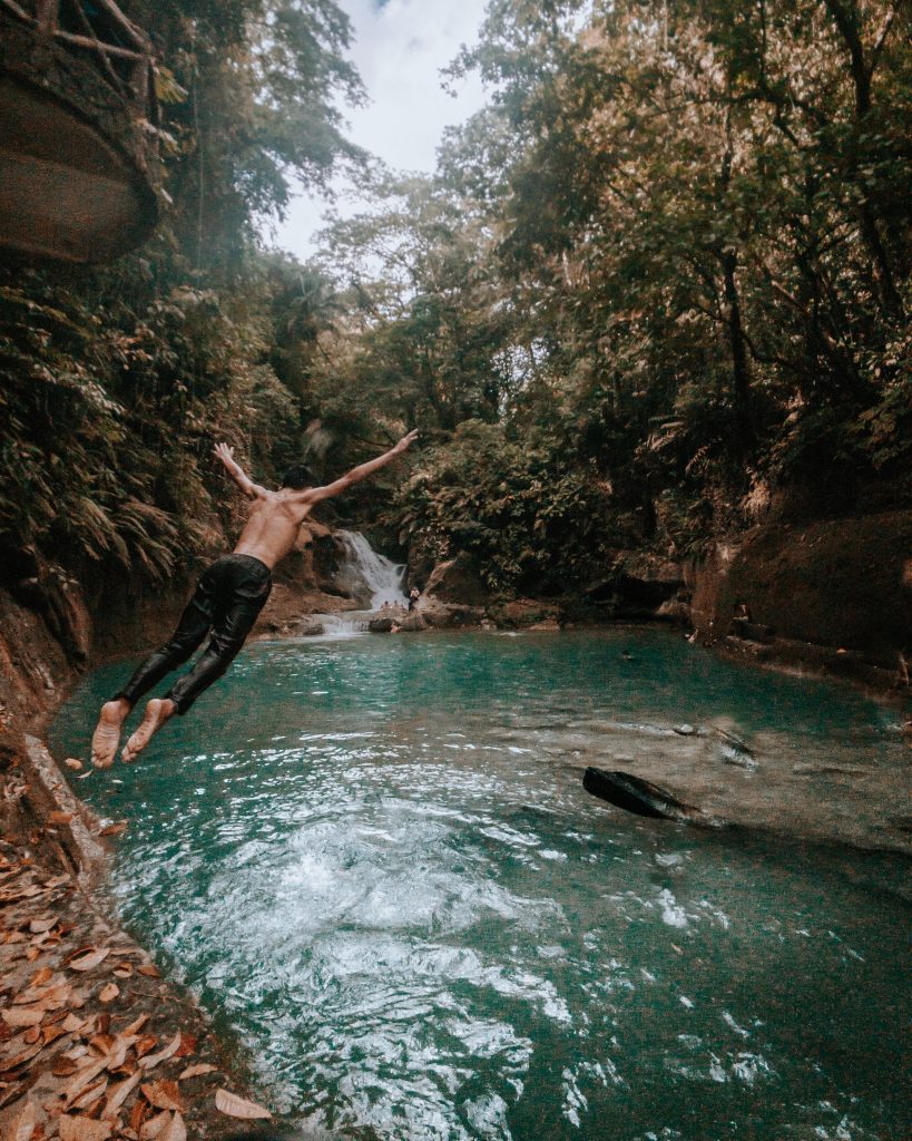 pexels-jondave-libiran-2405639-819x1024 pexels-jondave-libiran-2405639-819x1024